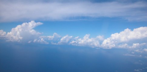Nowe kierunki i wi�cej lot�w z easyJet