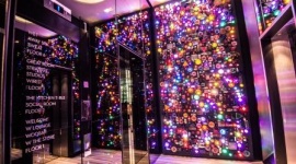 6 najbardziej wyjątkowych hoteli według Agoda.com Podróże, LIFESTYLE - Na liście Agoda.com znajdziemy 6 wyjątkowych hoteli, które charakteryzują się niepowtarzalnym klimatem zarówno wnętrz, jak i okolicy, w której się znajdują. Dzięki temu są one już nie tylko miejscem zakwaterowania podczas podróży, często stanowią jej cel sam w sobie.