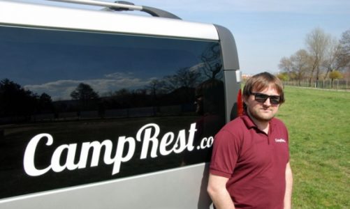 Młodzi pokochali kemping