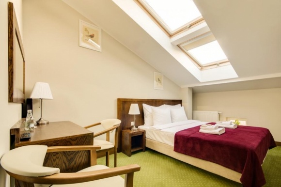 Sezon na hotel Podróże, LIFESTYLE - W Polsce sezon letni już prawie za nami, temperatura będzie się stopniowo zmniejszała, a wakacje uczniów i urlopy dobiegną końca.