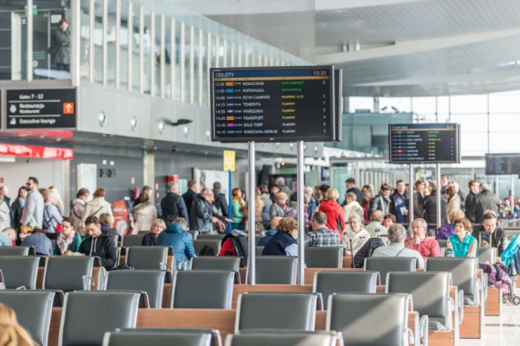 Lato 2016: nowy rozkład lotów już jest Podróże, LIFESTYLE - Nowości od tanich linii, nowe połączenie krajowe i atrakcyjna oferta czarterów. W nocy z soboty na niedzielę (26/27 marca) w Porcie Lotniczym Wrocław zacznie obowiązywać nowy rozkład lotów.