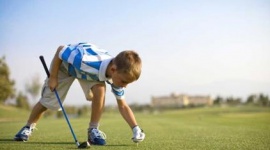 Przepis na idealną szkolną wycieczkę: golf, przyroda i lepienie pierogów Podróże, LIFESTYLE - Wielkimi krokami zbliża się czas szkolnych wycieczek i klasowych wyjazdów. Właśnie wiosną bowiem – kiedy aura znów zachęca do przebywania na zewnątrz - nauczyciele decydują się na organizację zajęć w plenerze, połączonych z rozrywką i wypoczynkiem.