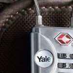 Bezpiecznej podróży! Jak prawidłowo zabezpieczyć bagaż?