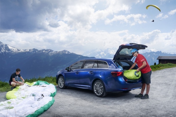 Samochodem na wakacje Podróże, LIFESTYLE - Mamy już sierpień, za nami połowa wakacji. Jeśli właśnie teraz wybieracie się na urlopowy wyjazd do któregoś z krajów Europy i zamierzacie jechać samochodem, warto się do tej wyprawy dobrze przygotować, by po powrocie przywieźć do domu same dobre wspomnienia.