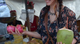 „Antypody smaków” w styczniu na kanale Nat Geo People Podróże, LIFESTYLE - Sara La Fountain zagłębi się w piękno Australii, by przemierzając miejsca spoza popularnych szlaków turystycznych, znaleźć najlepsze składniki i stworzyć z nich niezwykłe dania.