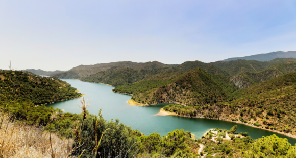 Jak będziemy zwiedzać Hiszpanię w 2017? Podróże, LIFESTYLE - Podróżujący będą szukać miejsc, w których o smogu raczej mówi się tylko w kategoriach jego braku, zapragną ekologicznych rozwiązań w poruszaniu się i nadal będą szukać kontaktu z miejscową kulturą.