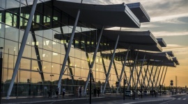 Lato 2017 – nowe loty z Wrocławia Podróże, LIFESTYLE - Lwów, Reykjavik, Lizbona, Palma, Tel Awiw, Kefalonia i Tirana – to całkiem nowe kierunki lotów z Wrocławia. Teraz polecimy stąd w blisko 70 miejsc. Obowiązuje już nowy, wiosenno-letni, rozkład lotów.