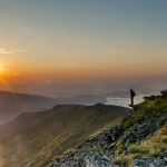 Jesienne podróże poza utartym szlakiem – pomysły na weekendową wycieczkę