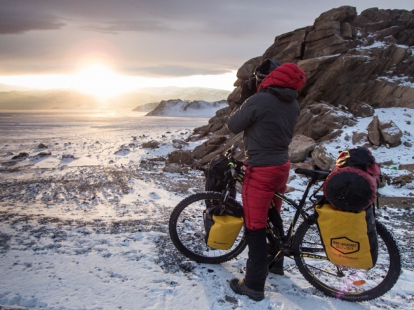 Ruszyła rowera sztafeta dookoła świata Podróże, LIFESTYLE - Do pokonania 35 tysięcy kilometrów przez 21 krajów, w deszczu, mrozie i upale.