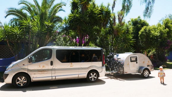 Wynajmij kampera i przeżyj weekend inny niż wszystkie Podróże, LIFESTYLE - Nie trzeba wyjeżdżać daleko, by podróż stała się dla nas zupełnie nowym doświadczeniem. Wystarczy weekendowy wypad gdzieś w Polskę, ale innym niż zwykle środkiem transportu i z nietypowym noclegiem. Spróbuj caravaningu!