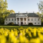 Nowoczesne centrum hotelowo-konferencyjne w 200-letnim zabytkowym pałacu