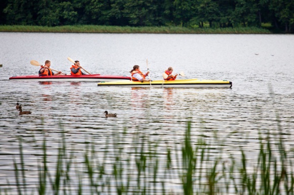 WE WRZEŚNIU... LATO TRWA! Podróże, LIFESTYLE - Wrzesień – powrót do szkoły, koniec wakacji – z tym zwyczajowo jest kojarzony. Natomiast w turystyce wrzesień jest miesiącem najlepszych ofert wakacyjnych, zwłaszcza, jeśli chodzi o wycieczki objazdowe.
