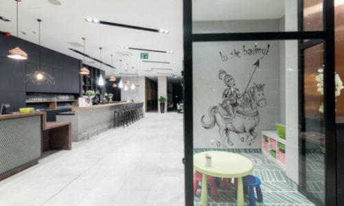 Hotelowa rewolucja: poznaj najnowsze trendy!