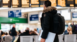 Postanowienia noworoczne: dlaczego powinieneś więcej podróżować w 2019 roku? Podróże, LIFESTYLE - ​Nowy rok – nowy ja, prawda? Tysiące ludzi zaczyna rok z wielkimi planami i celami, które mają zmienić życie. Podczas gdy najpopularniejsze z nich dotyczą siłowni lub uczenia się czegoś nowego, Skycop sugeruje, by do listy postanowień dodać podróżowanie. Oto kilka powodów.