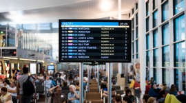 Lotnisko Wroclaw_w lutym najbardziej oblegane Paryz, Monachium i Zurych Podróże, LIFESTYLE - Trasy na główne lotnisko Paryża, do Düsseldorfu, Monachium, Frankfurtu czy Zurychu są niezwykle popularne. W lutym przewoźnicy sieciowi odnotowali o blisko 30% pasażerów więcej niż przed rokiem. W samolotach tanich linii zajętych było zwykle ok. 90% miejsc.