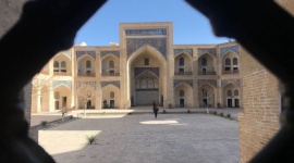 Podróże z architekturą: w poszukiwaniu inspiracji Podróże, LIFESTYLE - Jak mawiał Oscar Wilde, tajemnica życia leży w poszukiwaniu piękna. Inspiracje otaczają nas wszędzie, jednak nie zawsze mamy czas, aby je dostrzec. Oto przykłady ciekawych architektonicznie obiektów, uchwyconych w obiektywie architektów z pracowni Tremend.