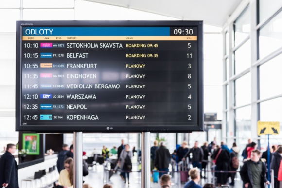 Port Lotniczy Wrocław: rekordowe półrocze Podróże, LIFESTYLE - Od stycznia do końca czerwca wrocławskie lotnisko obsłużyło blisko 10% pasażerów więcej niż w tym samym okresie przed rokiem. Największy wzrost odnotowali przewoźnicy sieciowi, ale podróżnych przybywa we wszystkich segmentach ruchu.