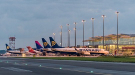 Chatbot „Port Lotniczy Wrocław” w finale prestiżowego konkursu Podróże, LIFESTYLE - Dobry Wzór to konkurs organizowany przez Instytut Wzornictwa Przemysłowego. Służący podróżnym chatbot wrocławskiego lotniska znalazł się w elitarnym gronie finalistów tegorocznej edycji. Eksperci docenili innowacyjność, funkcjonalność i przyjazność tego rozwiązania.