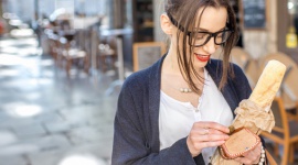 Jakie napiwki zostawiać na wakacjach? Podróże, LIFESTYLE - 53% ankietowanych Polaków nie wie, jakie napiwki zostawiać podczas urlopu za granicą.