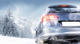 Szerokiej i… bezpiecznej podróży - oferta akcesoriów samochodowych od Netto Podróże, LIFESTYLE - Zima nadeszła i wiele osób już czeka na choćby kilkudniowy wypad za miasto. Warto zatem zaopatrzyć się w akcesoria samochodowe od sieci handlowej Netto. Sprawią, że podróż będzie nie tylko przyjemna, ale przede wszystkim bezpieczna.