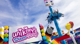 Nowe przygody w świecie LEGO: strefa THE LEGO MOVIE WORLD w LEGOLAND Billund Podróże, LIFESTYLE - W sobotę, 28 marca po zimowej przerwie rusza nowy sezon w kultowym i najstarszym na świecie parku rozrywki LEGOLAND w duńskim Billund. Na dzieci i rodziców czeka mnóstwo nowości, tym razem nawiązujących do kinowego hitu „LEGO Przygoda”.