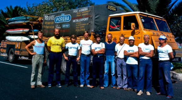 RAFAMET – PORĘBA – DEFUM sponsorami wyprawy Canoandes’79 Podróże, LIFESTYLE - Wiele ekspedycji podróżniczych i eksploracyjnych nie odbyłoby się, gdyby nie wsparcie ze strony przedsiębiorstw. RAFAMET, lider w branży obrabiarek dla kolejnictwa, właśnie w tym obszarze dostrzegł potencjał marketingowy i został jednym ze sponsorów wyprawy Canoandes’79