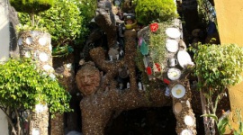 „Brazylijski Gaudi” - geniusz architektury ze slumsów Sao Paulo Podróże, LIFESTYLE - Estevao Silva da Conceicao ma dziś 61 lat, urodzony w Santo, w głębi Bahia w biednej wielodzietnej rodzinie „Brazylijski Gaudí” uczył się tylko do czwartej klasy podstawówki