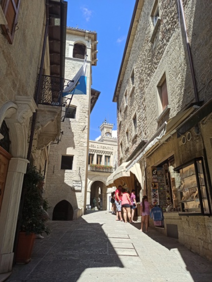 PODRÓŻOWANIE W 2021 ROKU – CO NAS CZEKA?